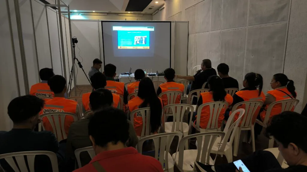 Presentación de Flying Labs en ExpoDron 2024
